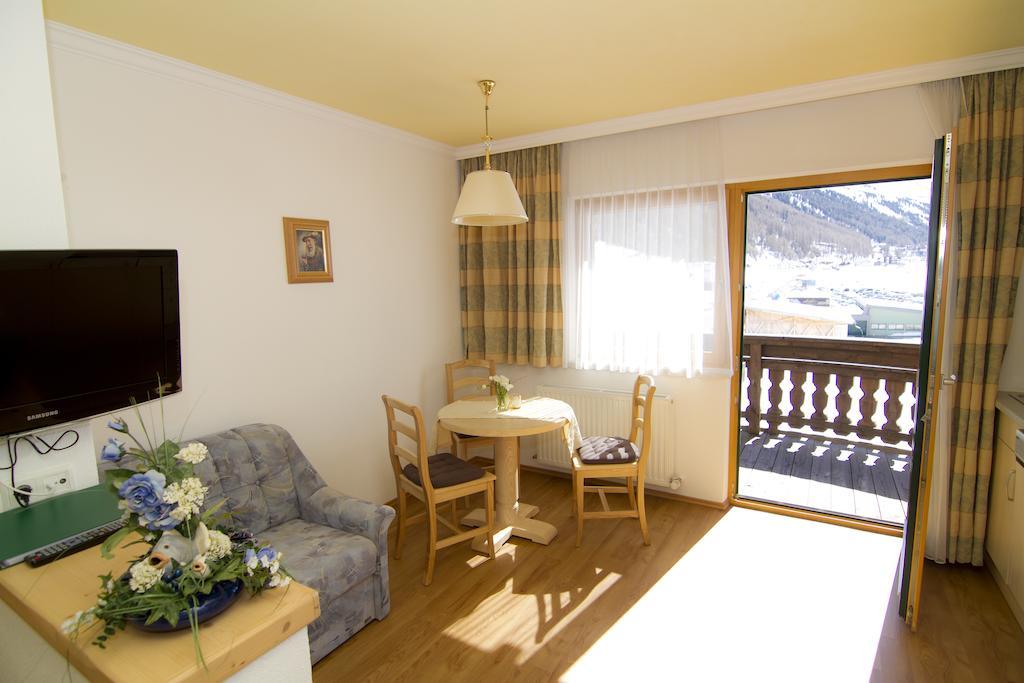 Appartment Pillerhof Обергургл Стая снимка